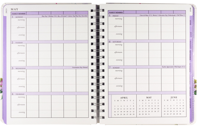 2023 Hydrangeas Family Weekly Planner (18-months, July 2022 - December 2023)